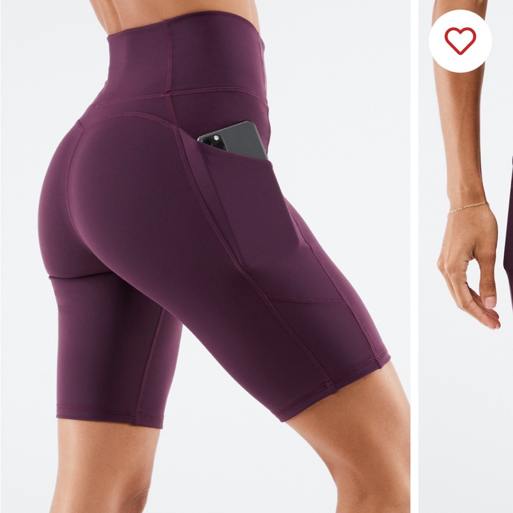Fabletics Biker Shorts Oasis High-Waisted Pocket Short 9"
